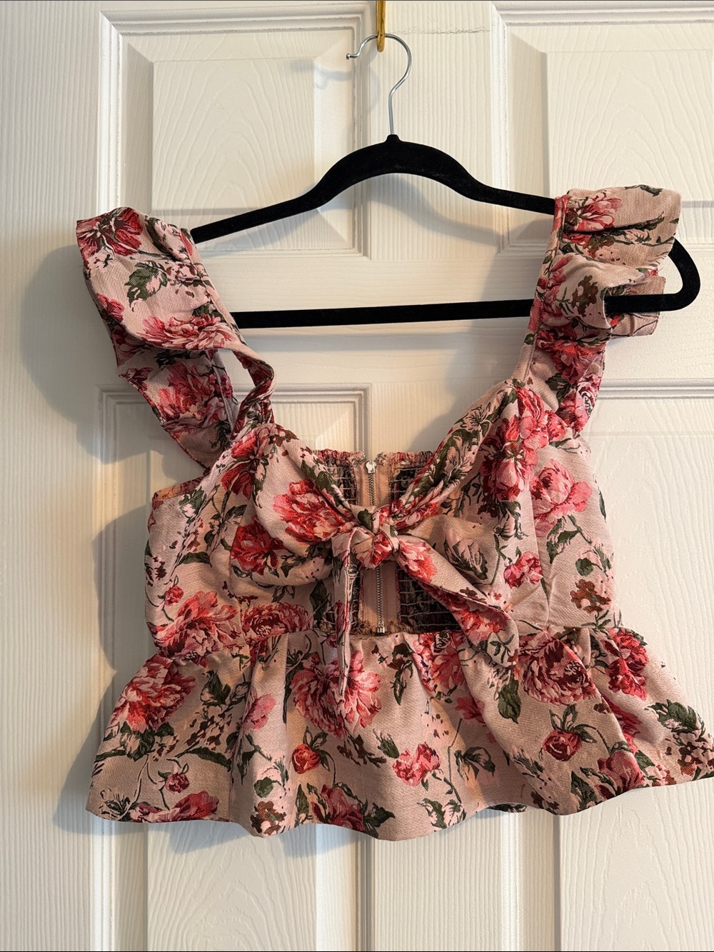 En Saison Pink Rose-Print Tie-Front Ruffle Crop Top